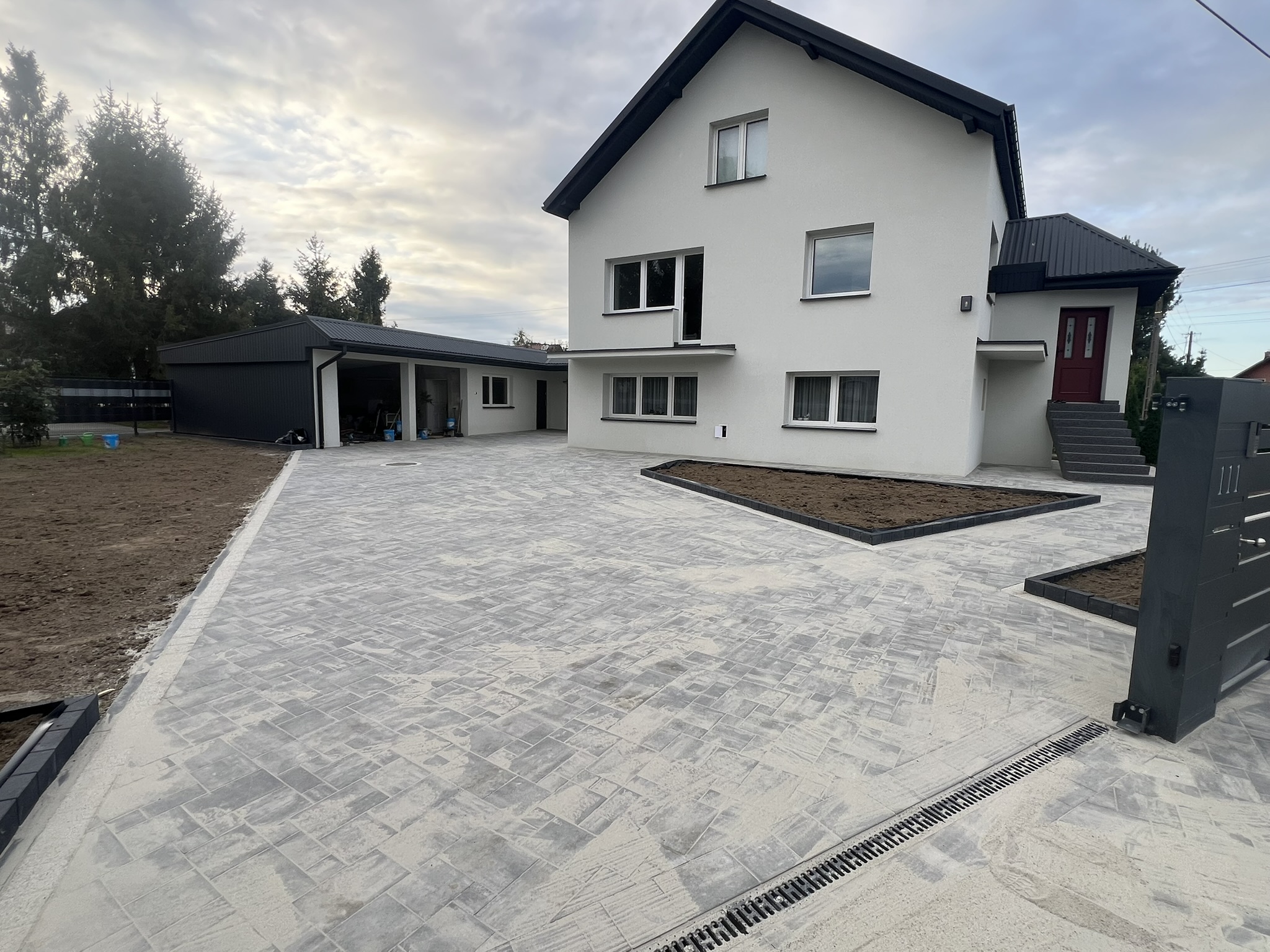 podjazd z kostki brukowej